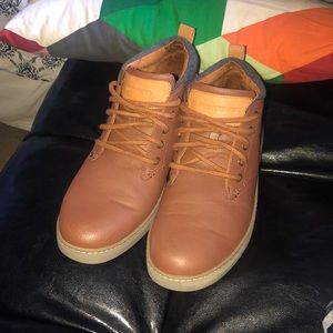 SKECHERS HELMER SIZE 11 high top